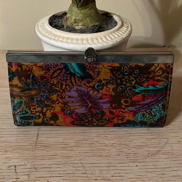 Charming Charlie Clutch Purse wallet Floral - Picture 3 of 8